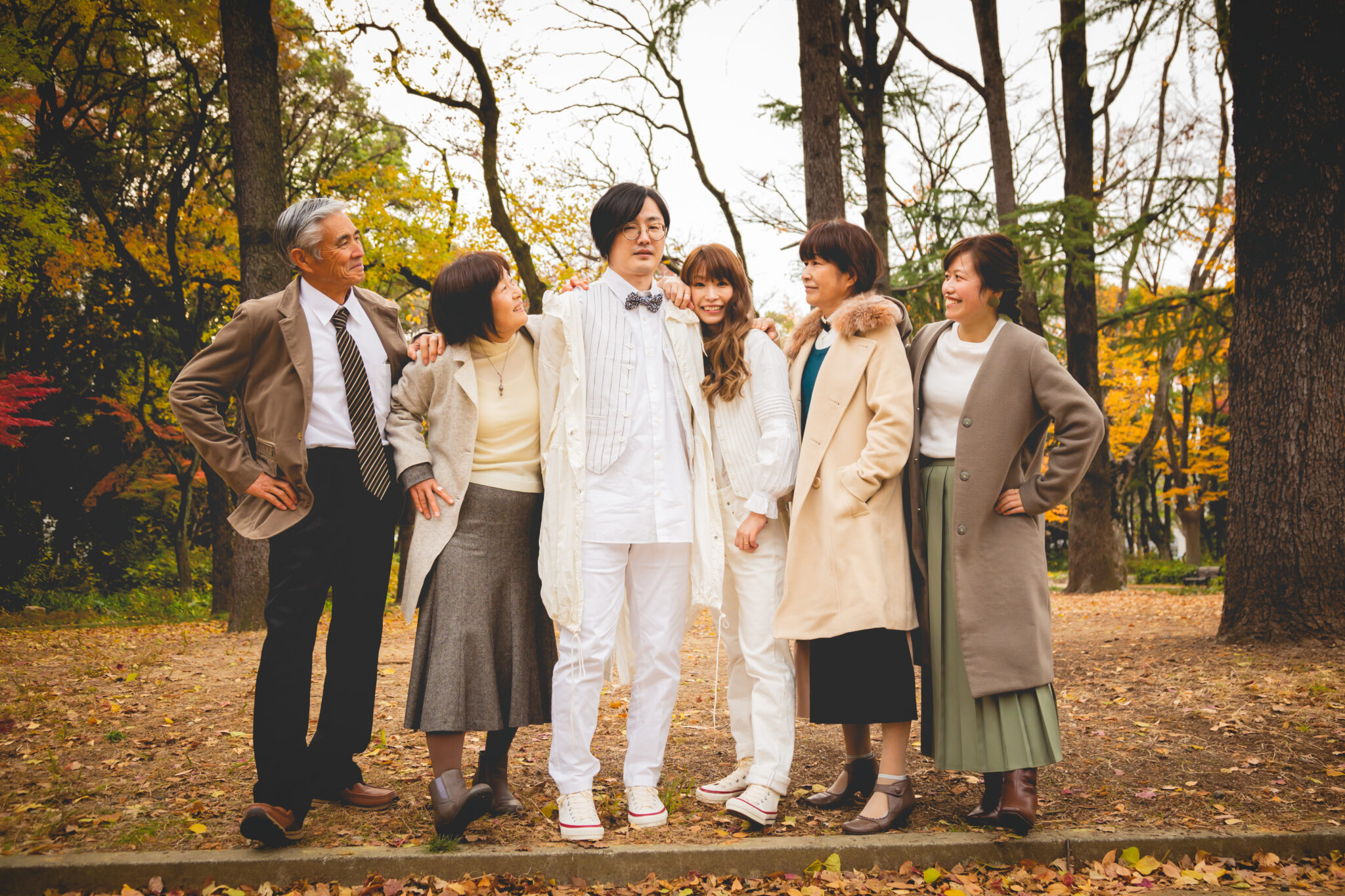 【結婚写真】家族・両親の服装は私服 カジュアルでもいいの？ - 結婚写真 旅するフォトウェディング